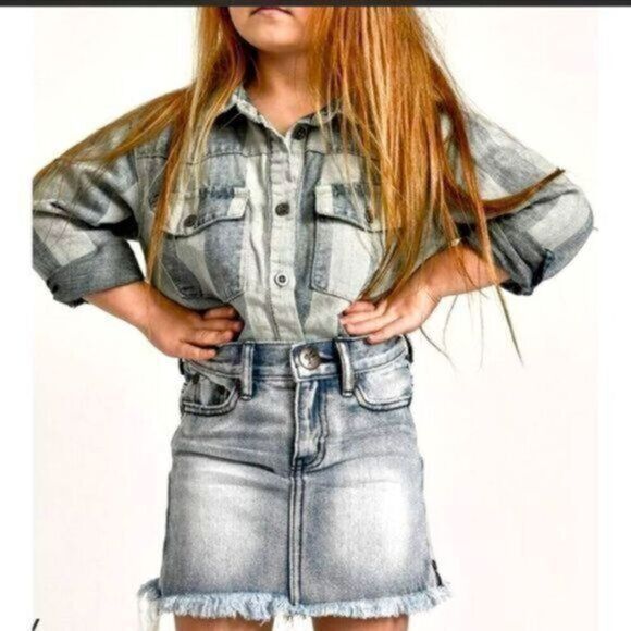 NWT - ONE TEASPOON - Girls High Waisted Mini Skirt - Size 6-7 - Antique Denim - Picture 1 of 5